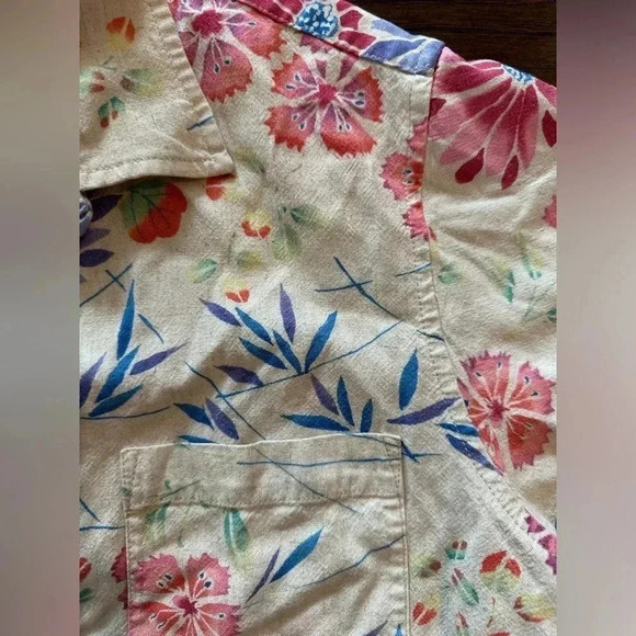 Columbia Floral Crop Button Down- Size Large - Picture 2 of 4